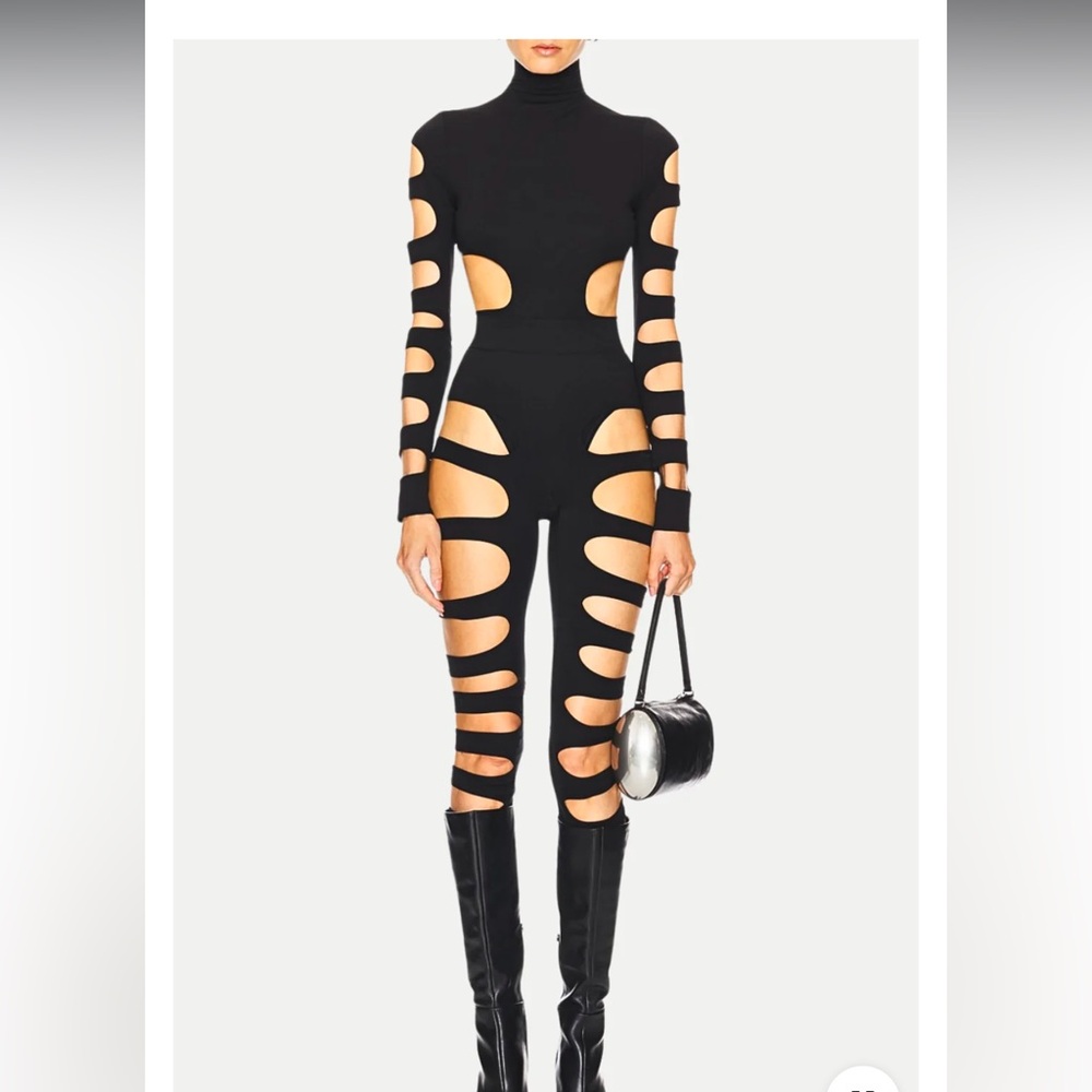 Cut out style two piece number